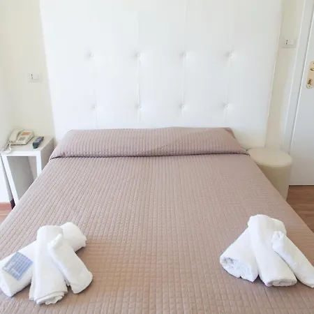 Riviera Mare Life Hotell 3*