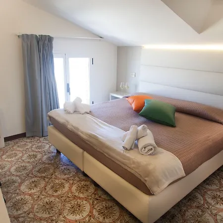 Отель Riviera Mare Life Римини