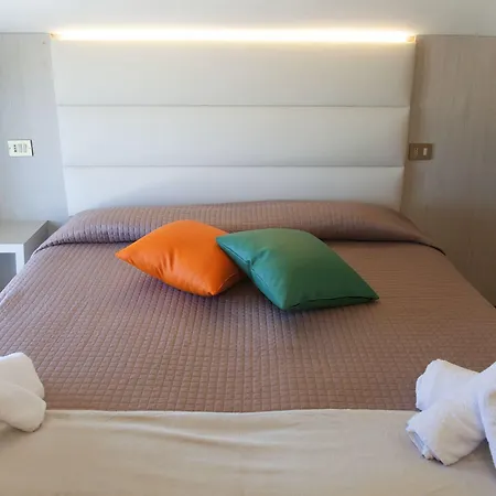 Riviera Mare Life Hotell 3*