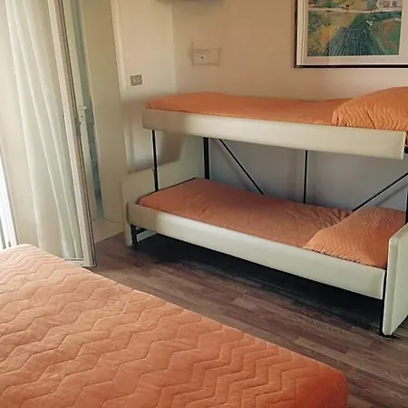 Riviera Mare Life Hotell 3*