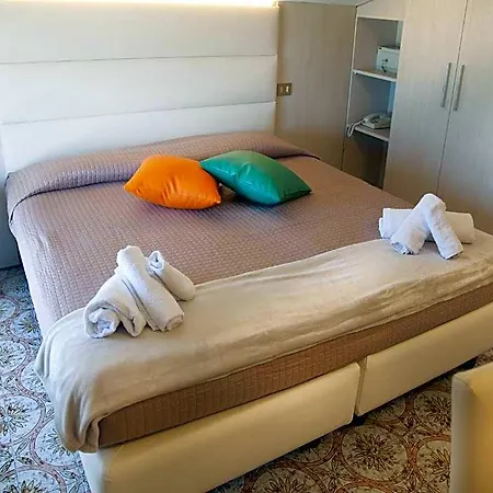 Hotel Riviera Mare Life