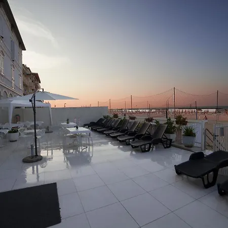 Riviera Mare Life 3*